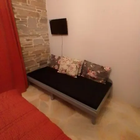 Thodis Villa's Karianí