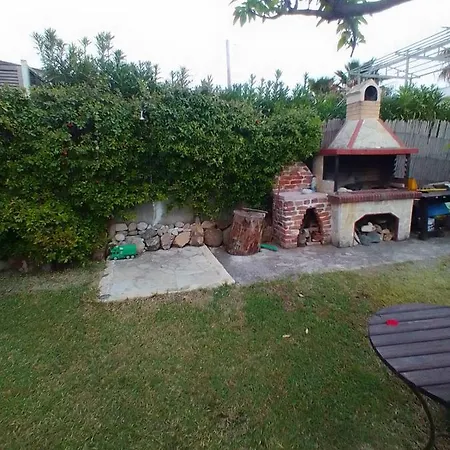 Thodis Villa's Βίλα Karianí