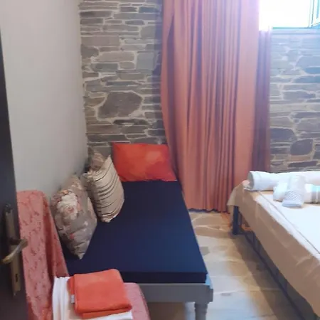 Thodis Villa's فيلة Karianí