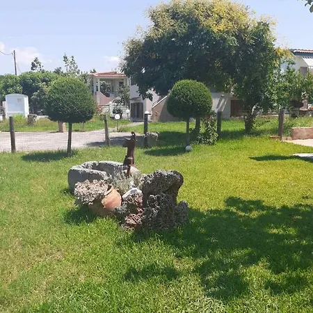 Thodis Villa's Βίλα