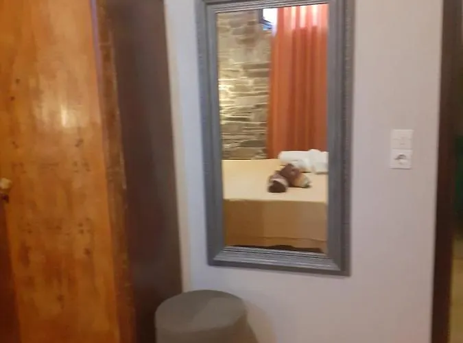 Thodis Villa's * Karianí